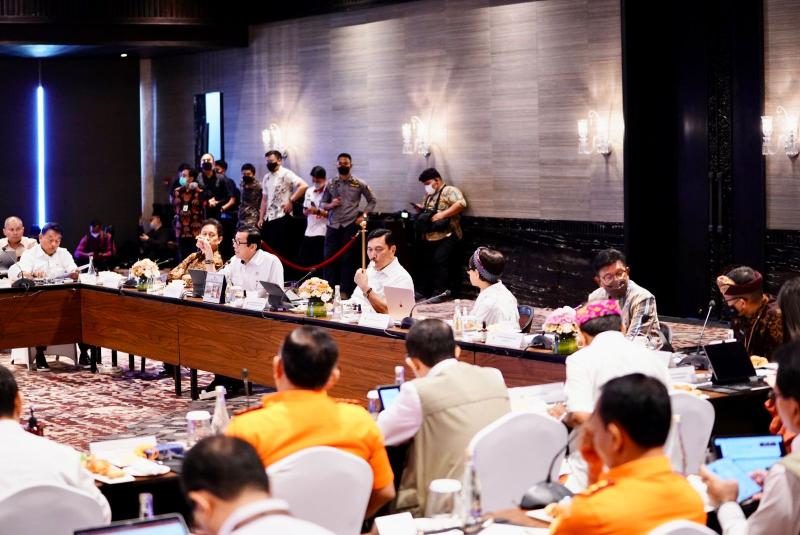kominfo-menteri-johnny-rakor-siap-KTT-G20-07 (1)