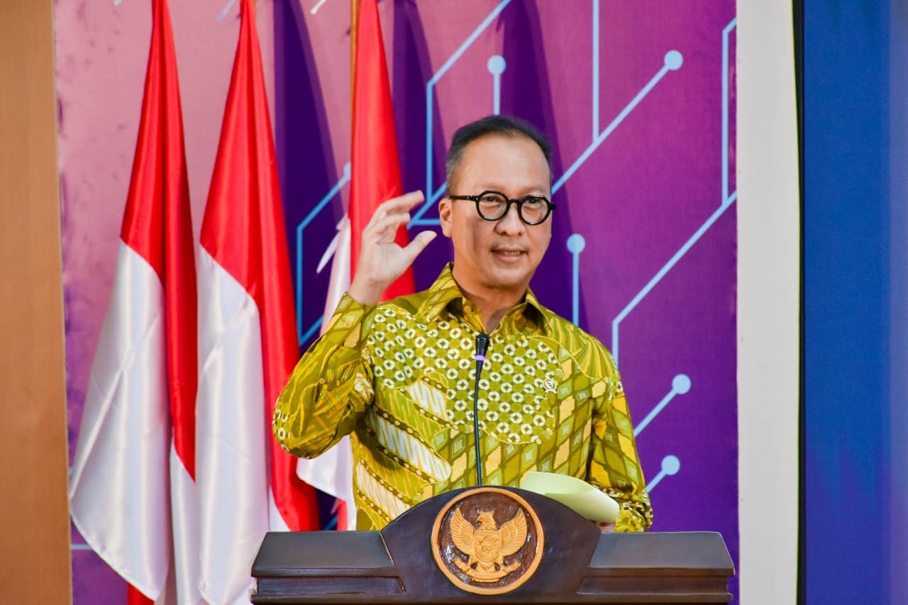 Menteri-Perindustrian-Agus-Gumiwang-1