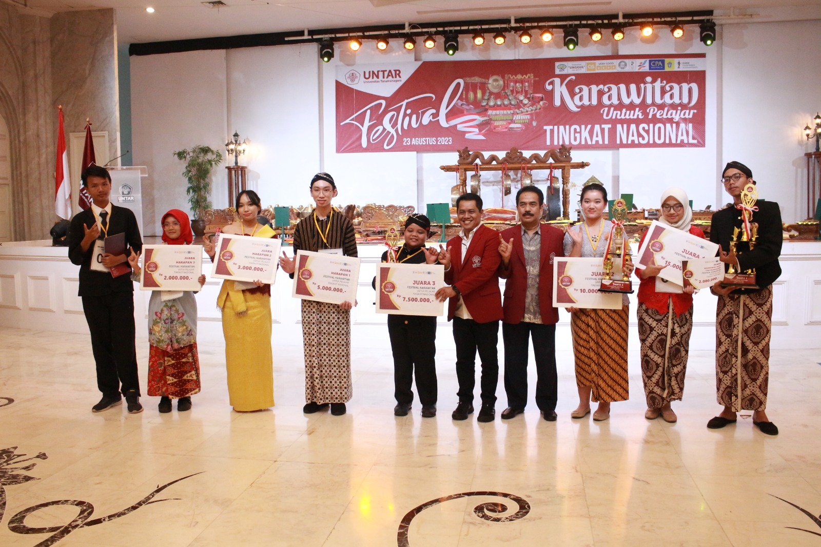 939CB659-5F9E-4500-B1D8-57D701B5C890