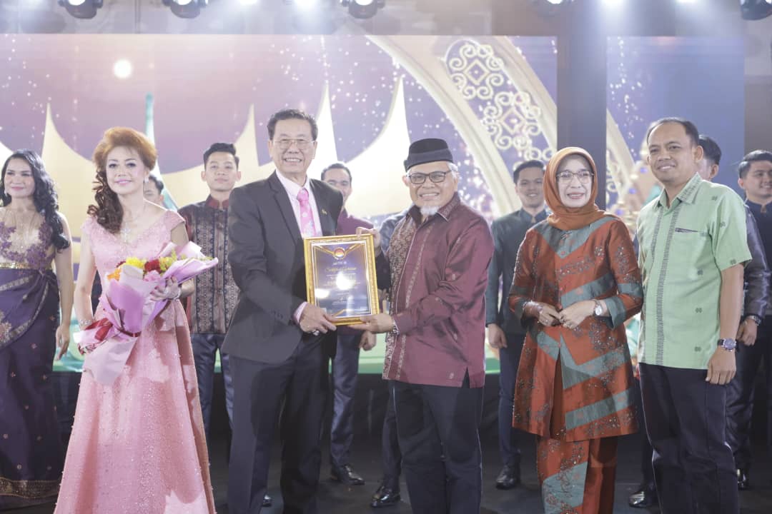 cd9417da-b246-4992-9ee3-6043c53069ac