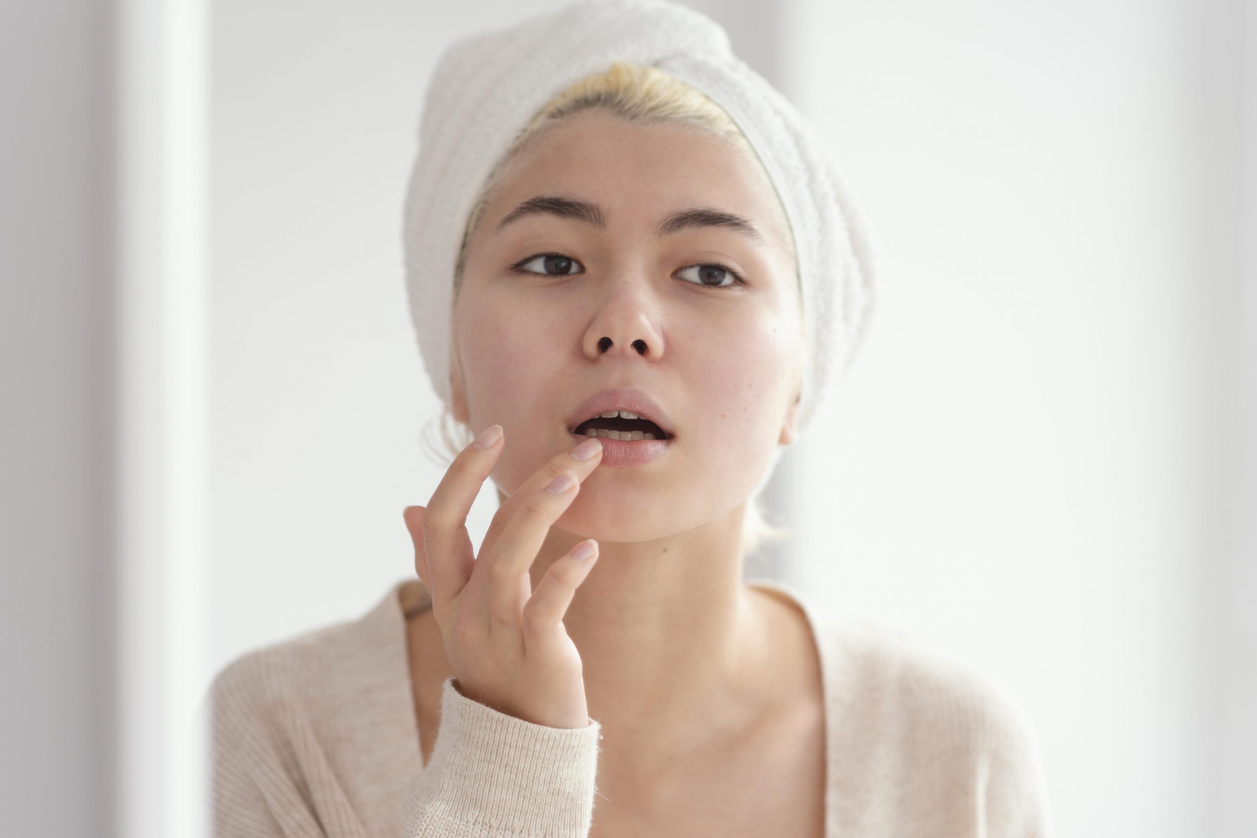 close-up-woman-with-lips-treatment