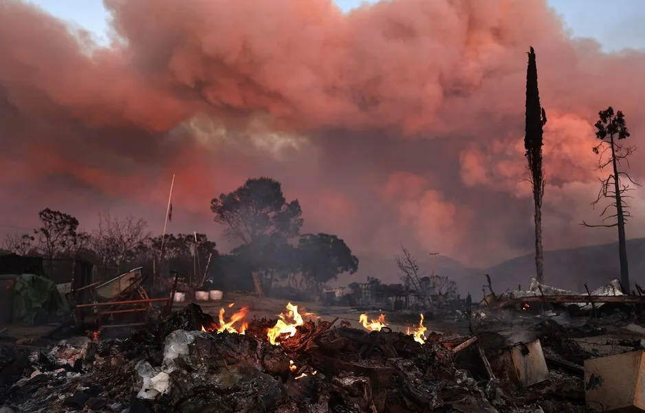 173654777667819dc0c6ca5_California_Wildfire__2