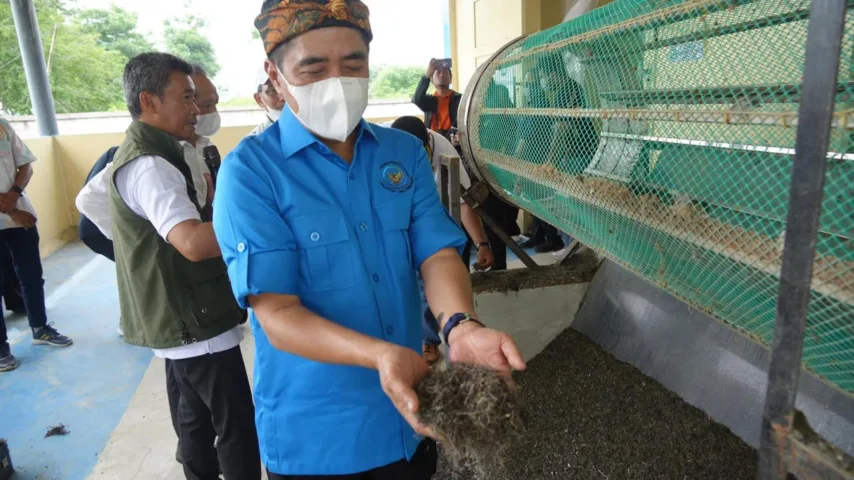 kkp-peringati-hgn-dengan-perkuat-hilirisasi-rumput-laut-di-karawang