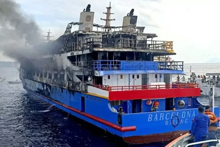 KM-Barcelona-5-Terbakar-Di-Sulut-200725-Aws-2-437007420