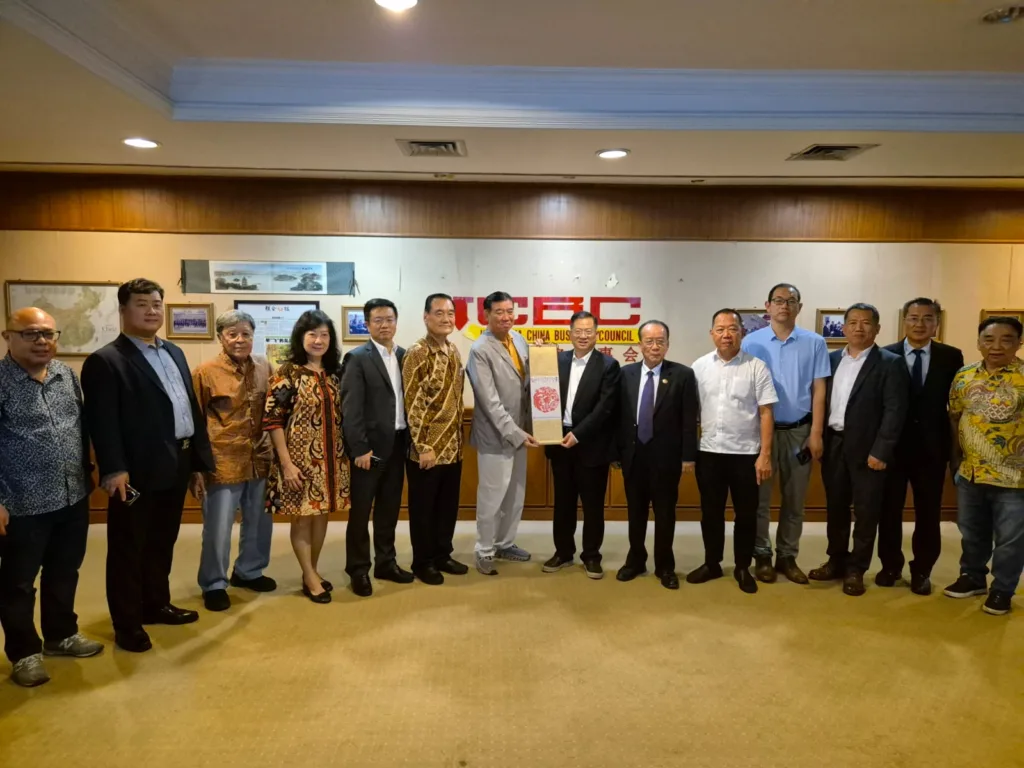 WhatsApp Image 2025-11-03 at 17.23.00 (1)