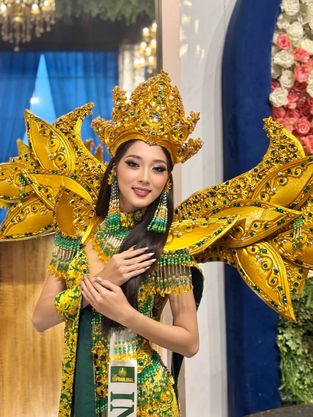 Parade National Costume Miss Supraglobal Indonesia 2026Roseline Risang Sekar Limbang Sari ✨✨Glow