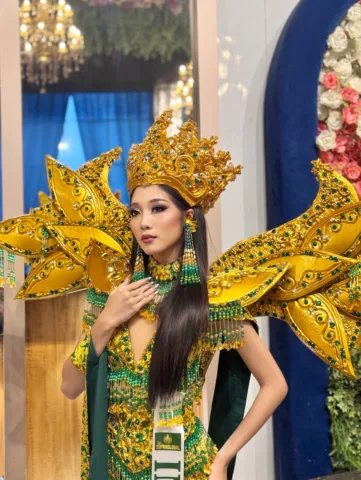 Parade National Costume Miss Supraglobal Indonesia 2026Roseline Risang Sekar Limbang Sari ✨✨Glow (4)
