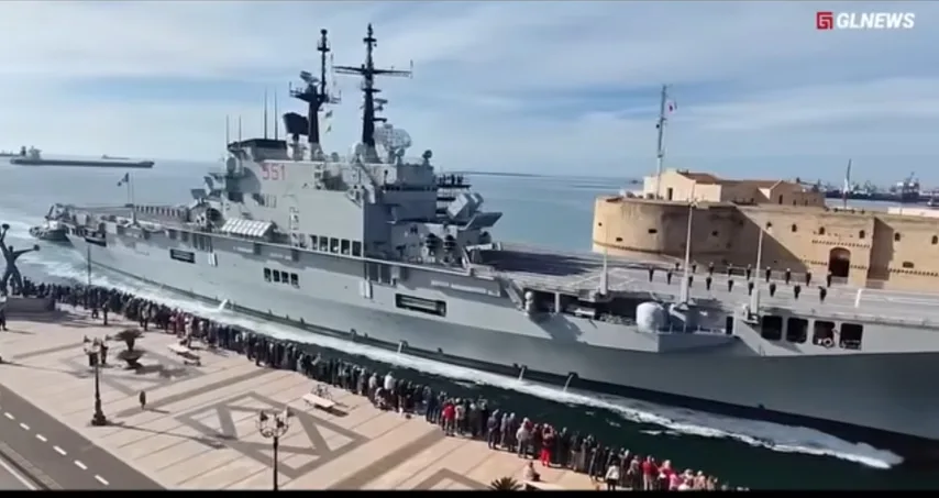 Untitled kapal induk