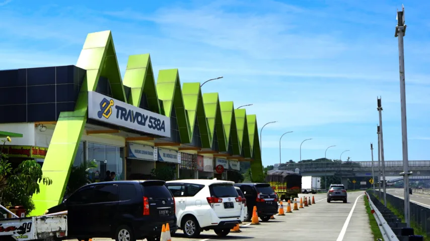 1000387335-2048x1153