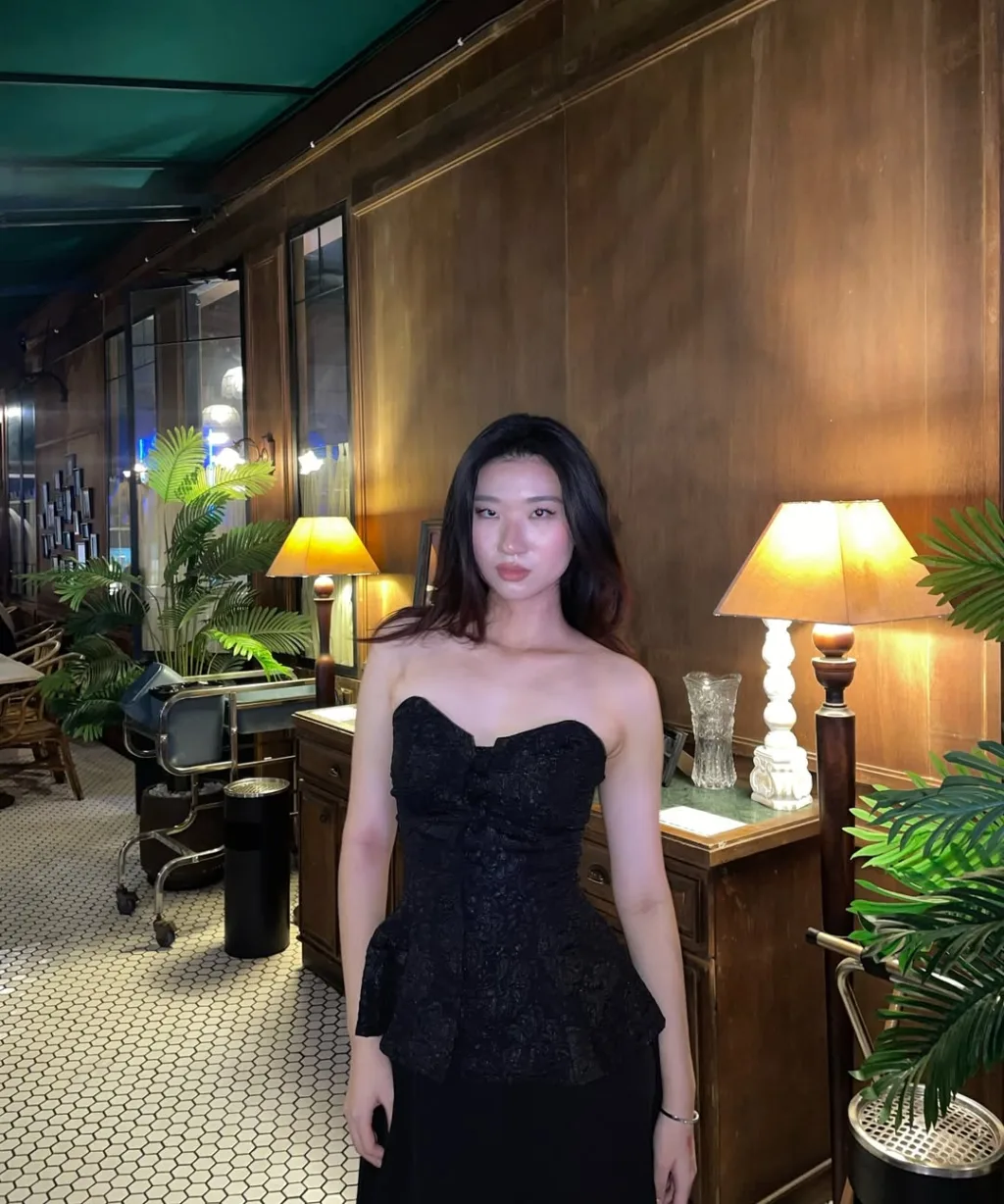 Face 💳#allblackoutfit