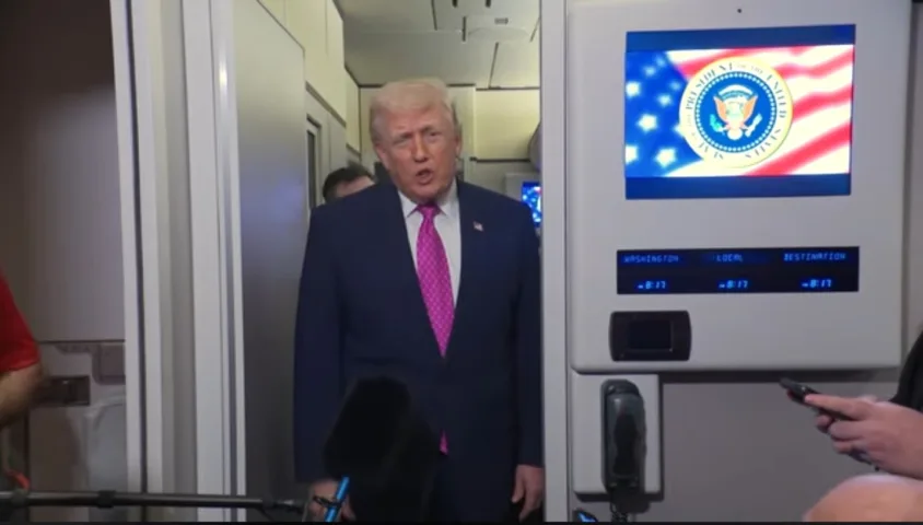 trum di air force one