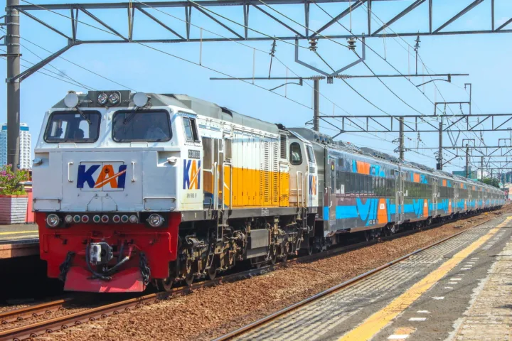 Menelusuri-Jejak-Sejarah-Kereta-Api-Indonesia-Bersama-PT-KAI (1)