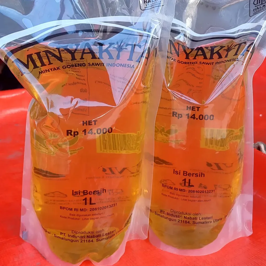 Minyak Goreng Minyak Kita pouch 1 liter Rp. 17.000,-#minyakgoreng #minyakkita #minyakmurah #m
