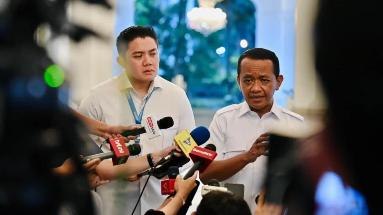 arsip-berita-menteri-bahlil-harga-bbm-subsidi-tak-naik-hingga-akhir-tahun-4pqcy1v