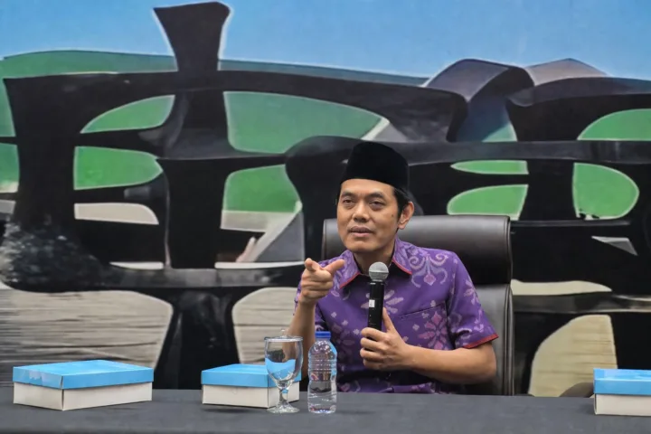 f88b3693-2a6e-49d4-970c-1a0e31c4da04