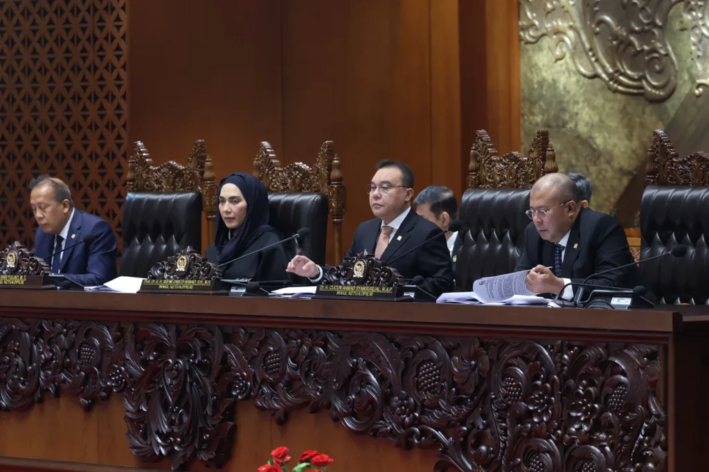 Wakil_Ketua_DPR_RI_Koordinator_Bidang_Politik__Hukum__dan_Keamanan__Sufmi_Dasco_Ahmad__di_Gedung_Nus20260609141925