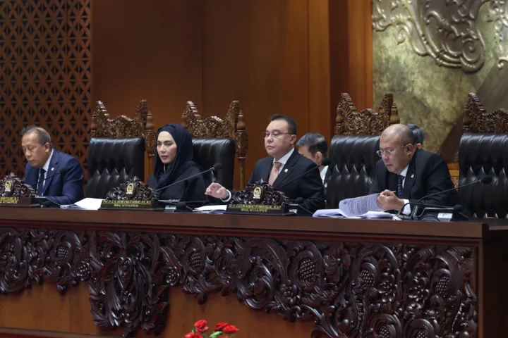 Wakil_Ketua_DPR_RI_Koordinator_Bidang_Politik__Hukum__dan_Keamanan__Sufmi_Dasco_Ahmad__di_Gedung_Nus20260609141925