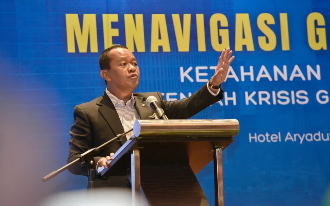 arsip-berita-menteri-bahlil-percepat-proyek-masela-konstruksi-dimulai-pada-2027-shmetqy
