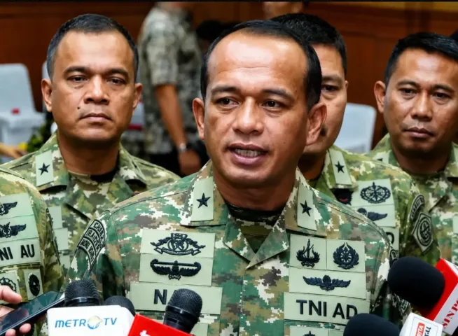 Kepala Pusat Penerangan (Kapuspen) TNI Brigjen Muhammad Nas membantah kabar yang menyebut sejum