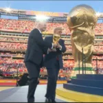 Trump Tuai Sorakan Saat Dampingi Infantino Serahkan Trofi Piala Dunia